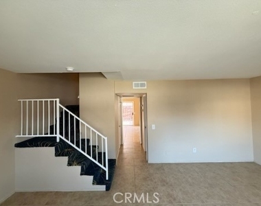 249 E Jackson Street - Photo Thumbnail 9