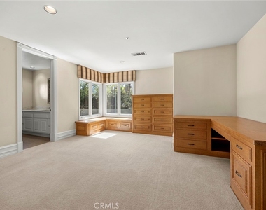 115 S Montgomery - Photo Thumbnail 38