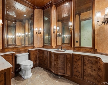 115 S Montgomery - Photo Thumbnail 12