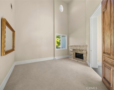 115 S Montgomery - Photo Thumbnail 25