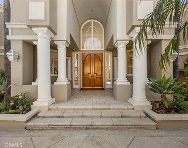 115 S Montgomery - Photo Thumbnail 4