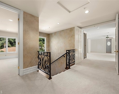115 S Montgomery - Photo Thumbnail 46