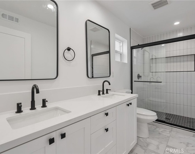 2338 S Cloverdale Avenue - Photo Thumbnail 17