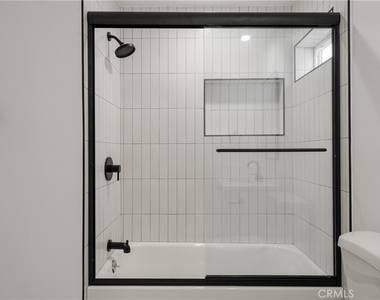 2338 S Cloverdale Avenue - Photo Thumbnail 13