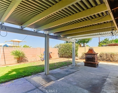 2714 N Linwood - Photo Thumbnail 28