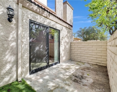 2750 Via Hacienda - Photo Thumbnail 14