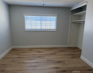 15231 Caravaca Road - Photo Thumbnail 6