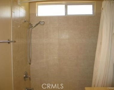 15231 Caravaca Road - Photo Thumbnail 4