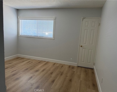 15231 Caravaca Road - Photo Thumbnail 12