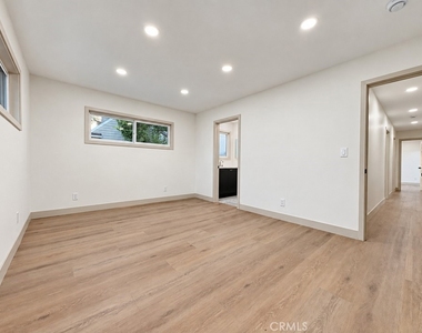 1191 E Claiborne - Photo Thumbnail 43