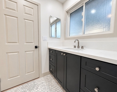 1191 E Claiborne - Photo Thumbnail 39
