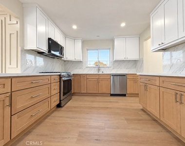 1191 E Claiborne - Photo Thumbnail 21