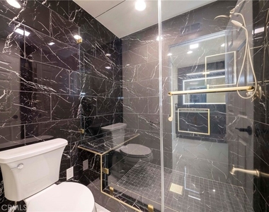 2415 Applewood Circle - Photo Thumbnail 26