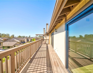 2415 Applewood Circle - Photo Thumbnail 6