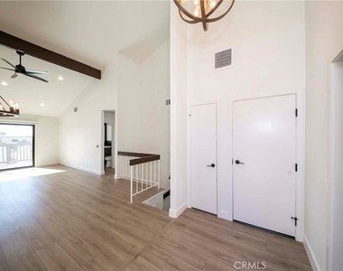2415 Applewood Circle - Photo Thumbnail 20