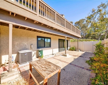 2415 Applewood Circle - Photo Thumbnail 9