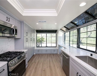 2415 Applewood Circle - Photo Thumbnail 21