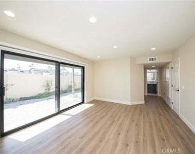 2415 Applewood Circle - Photo Thumbnail 32