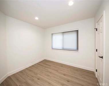 2415 Applewood Circle - Photo Thumbnail 34