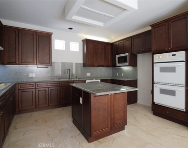 5508 Maricopa - Photo Thumbnail 11