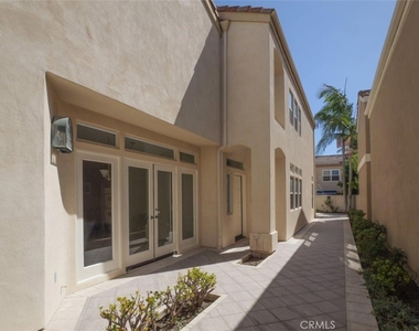 5508 Maricopa - Photo Thumbnail 3