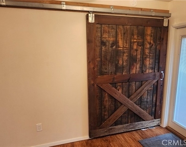 1505 El Camino Real - Photo Thumbnail 12