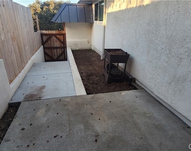 1505 El Camino Real - Photo Thumbnail 1