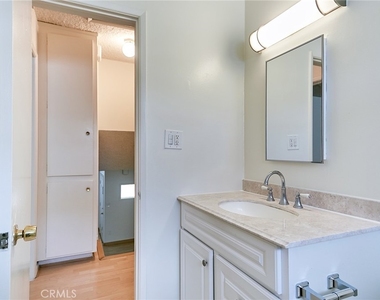 2656 Fairway Avenue - Photo Thumbnail 26