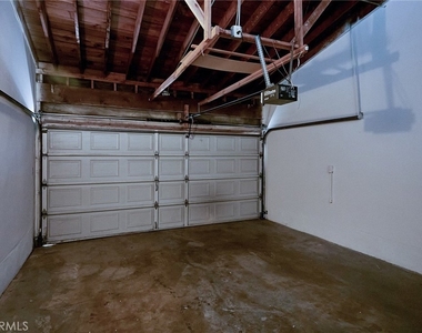 2656 Fairway Avenue - Photo Thumbnail 30