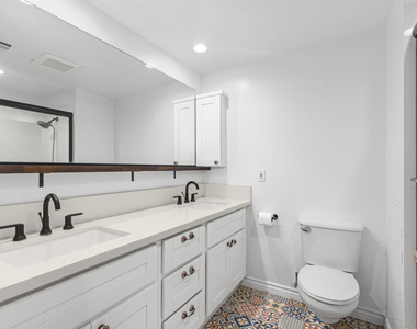 800 W 1st Street - Photo Thumbnail 17