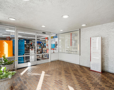 800 W 1st Street - Photo Thumbnail 27