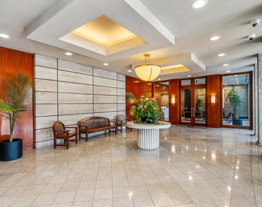800 W 1st Street - Photo Thumbnail 22
