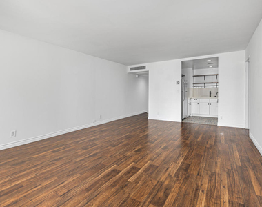 800 W 1st Street - Photo Thumbnail 6