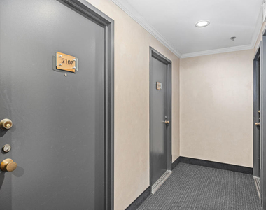 800 W 1st Street - Photo Thumbnail 3
