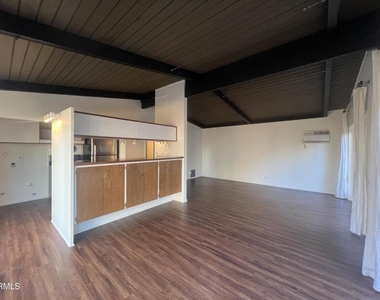 617 Charter Oak Street - Photo Thumbnail 3