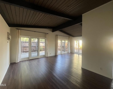 617 Charter Oak Street - Photo Thumbnail 2