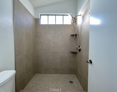 25022 Sanoria Street - Photo Thumbnail 12