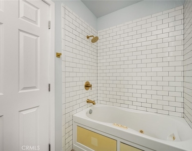 5157 Inglewood - Photo Thumbnail 20