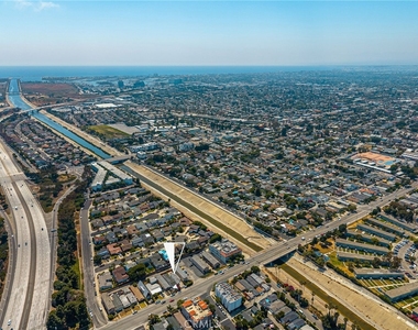 5157 Inglewood - Photo Thumbnail 29