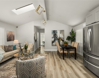 5157 Inglewood - Photo Thumbnail 4