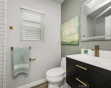 5157 Inglewood - Photo Thumbnail 19