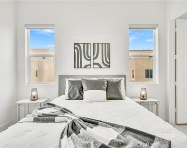 141 Sawbuck - Photo Thumbnail 36