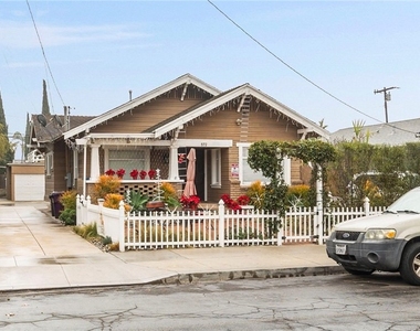572 Nebraska Avenue - Photo Thumbnail 5