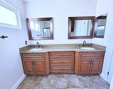 27835 Berwick - Photo Thumbnail 32
