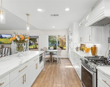 24218 Ontario Lane - Photo Thumbnail 5