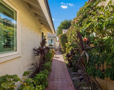 24218 Ontario Lane - Photo Thumbnail 11