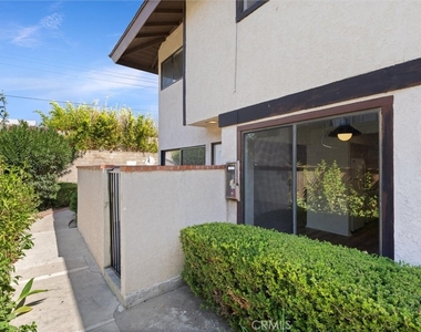 24525 Bendricon - Photo Thumbnail 1