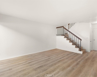 24525 Bendricon - Photo Thumbnail 2