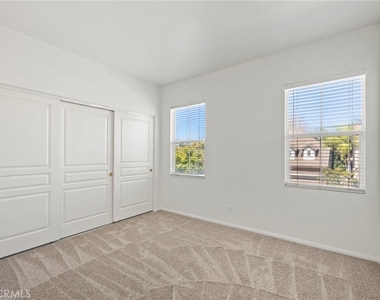 12 Danbury - Photo Thumbnail 11