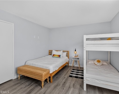 25611 Quail Run - Photo Thumbnail 11